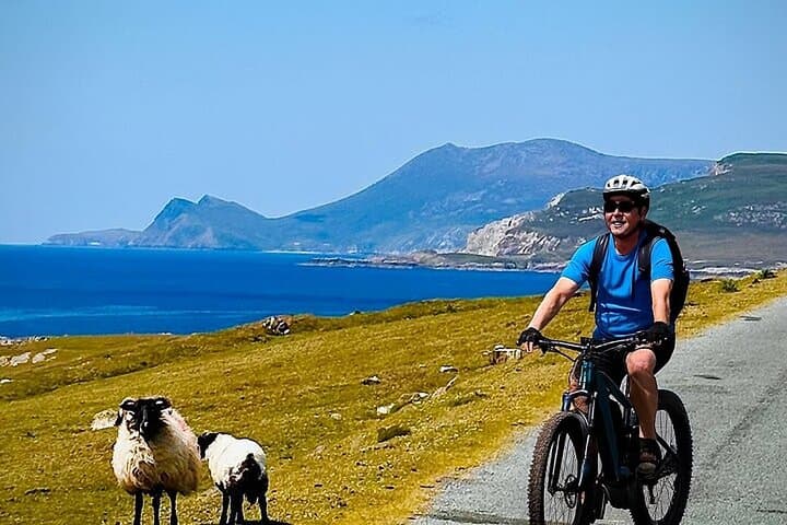 Great Western Greenway E‑Bike: Westport to Achill Island Day Ride (Bus Return)