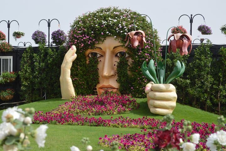 Dubai Miracle Garden Guide: Visiting the Floral Park, Butterfly Garden & Global Village photo 5