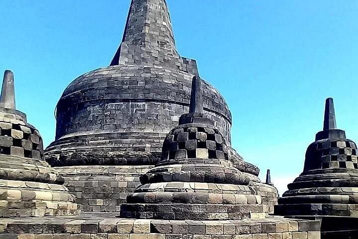Borobudur Day Tour from Semarang Port: Visit Indonesia's UNESCO Temple photo 4