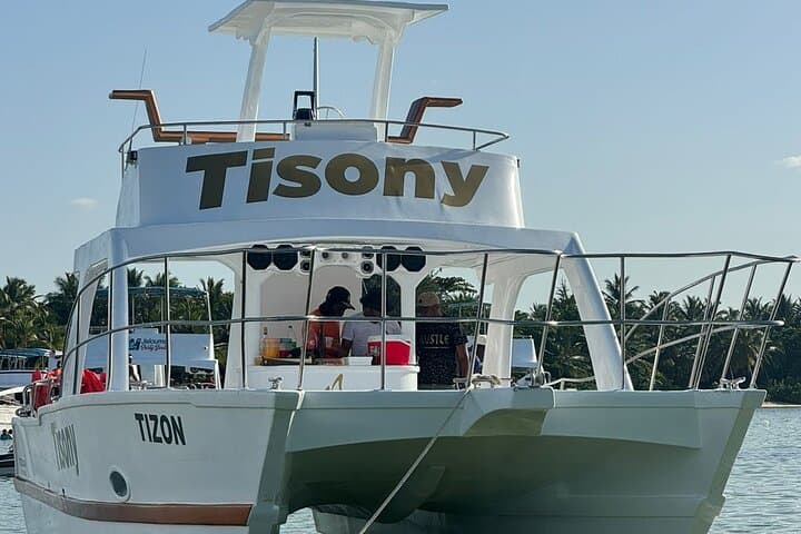 Private Catamaran Charter and Snorkeling in Punta Cana photo 4