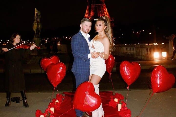 Eiffel Tower Proposal Package — Private Photographer, Champagne & Violinist photo 5