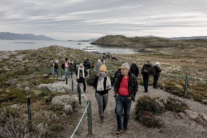 Ushuaia 4-Day Trip: Tierra del Fuego National Park & Beagle Channel Cruise photo 3