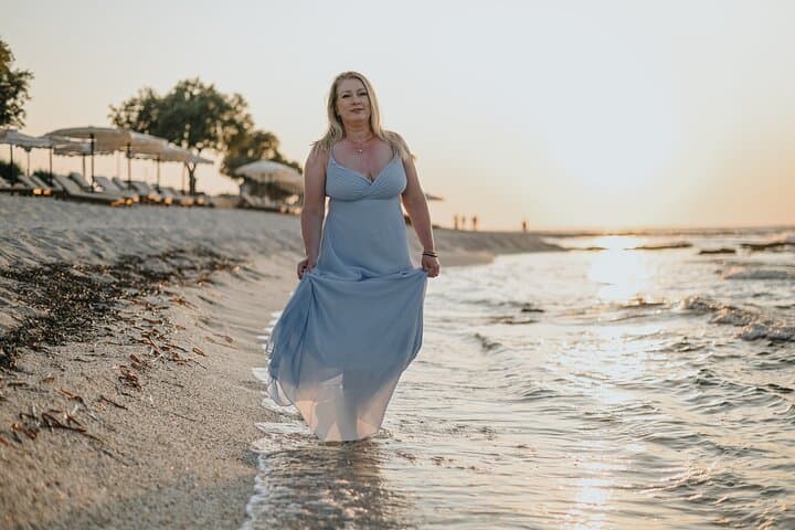 Private Photoshoot in Anisaras, Crete — Professional Beach & Old-Town Portraits photo 4
