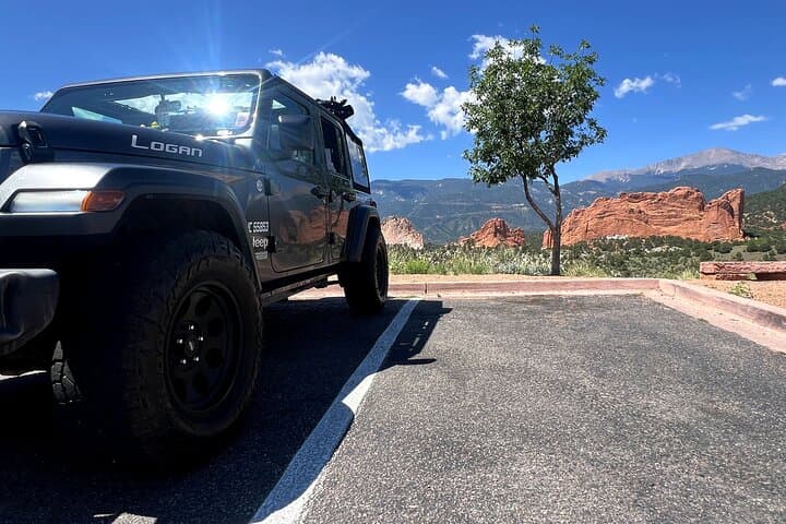 Explore Garden of the Gods and Manitou Springs on an Iconic Jeep Tour photo 3