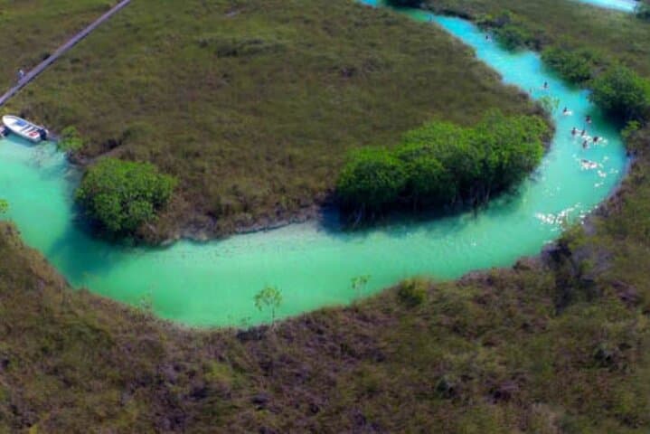 Private Boat Tour Through Sian Ka'an Mayan Canals & Tulum Tacos photo 5
