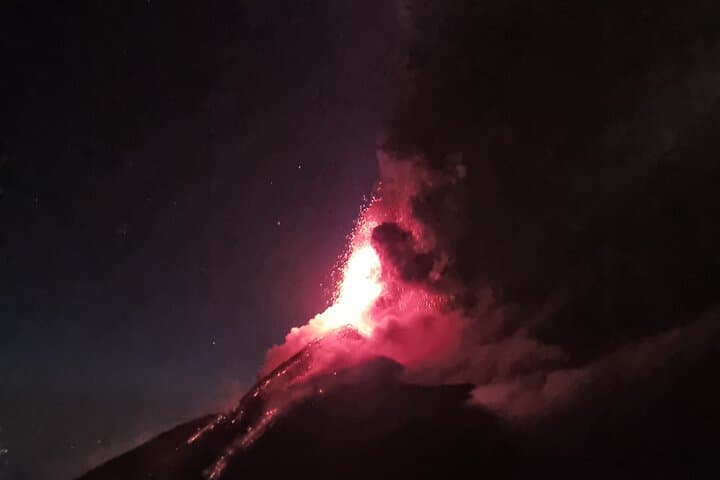 Acatenango 4x4 Volcano Base Camp & Summit — Overnight Volcano Hike from Antigua photo 2