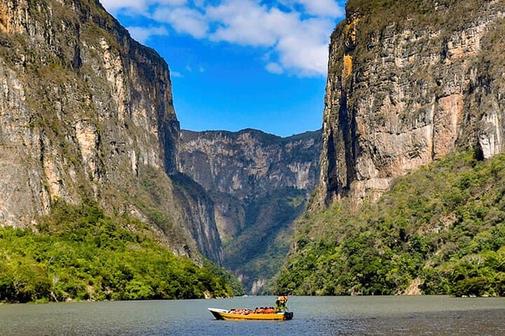 Sumidero Canyon Boat Tour from Tuxtla — Towering Walls, Wildlife & Chiapa de Corzo