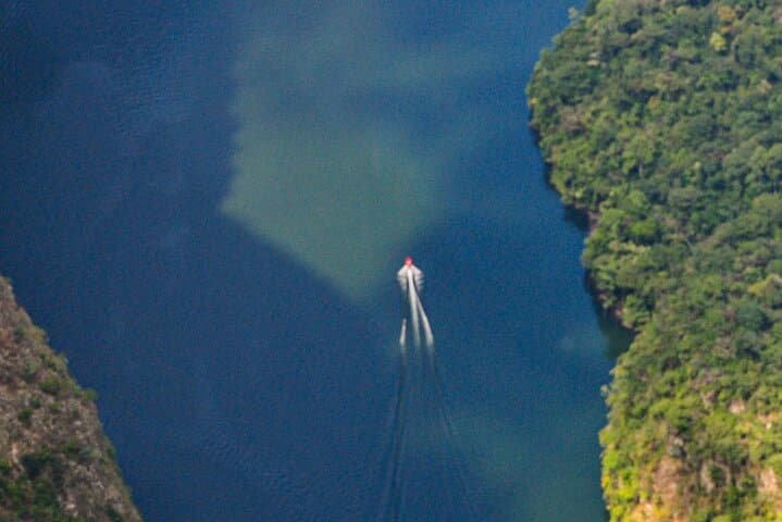 Sumidero Canyon Boat Tour from Tuxtla — Towering Walls, Wildlife & Chiapa de Corzo photo 4