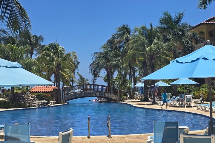 Infinity Bay Resort Day Pass — West Bay Beach All-Inclusive Break, Roatán