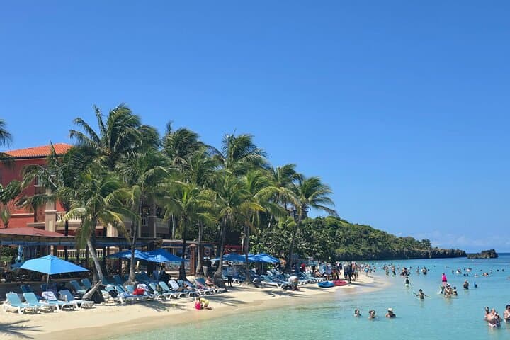 Infinity Bay Resort Day Pass — West Bay Beach All-Inclusive Break, Roatán photo 5