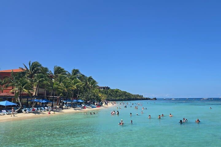 Infinity Bay Resort Day Pass — West Bay Beach All-Inclusive Break, Roatán photo 6