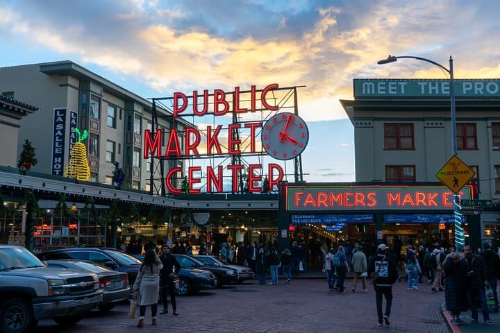 Seattle Day Trip from Vancouver: Pike Place, Space Needle & Waterfront Highlights photo 3