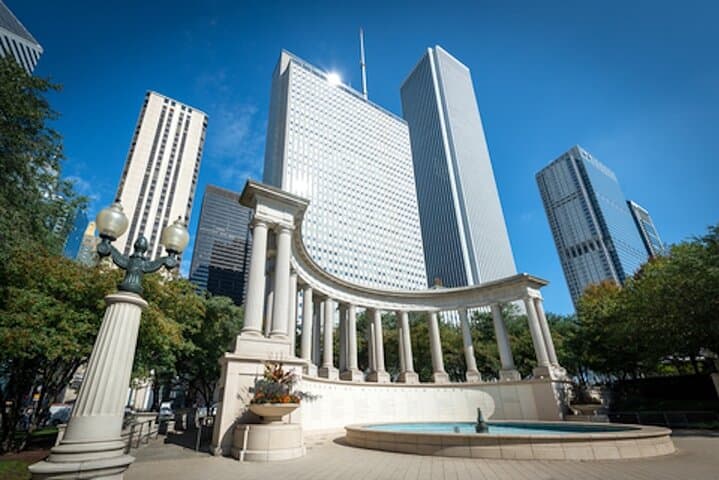 Explore Millennium Park: Self-Guided Audio GPS Walking Tour in Chicago photo 2