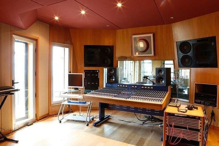 Record Your Own Song in Hollywood: VIP Studio Session with Grammy-Considered Producer photo 1