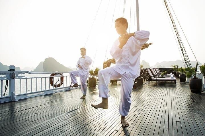 Overnight Halong Bay Luxury Cruise: 2-Day Escape from Hanoi photo 3