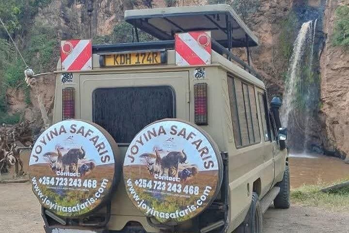 4-Day Masai Mara & Lake Nakuru Safari in a Landcruiser: Big Five Game Drives and Flamingos photo 3