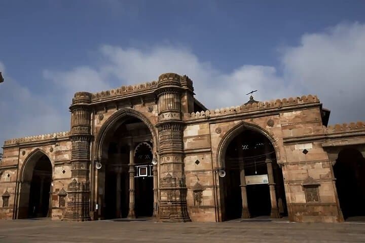 Gujarat Archaeological & Natural Wonders: Ahmedabad to White Rann 9-Day Cultural & Nature Tour
