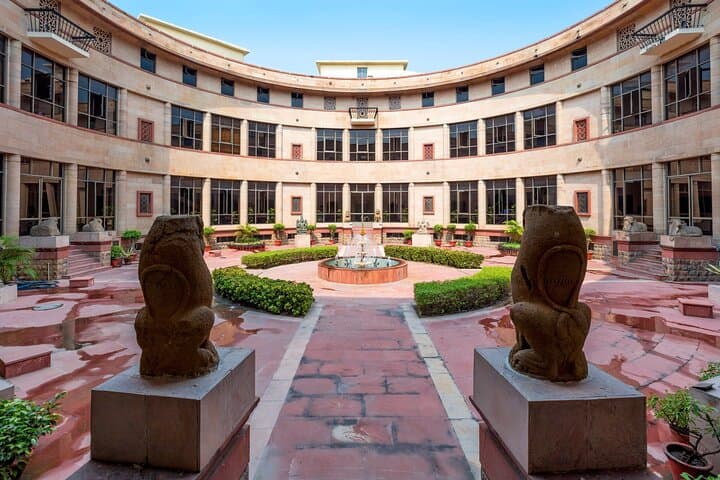 Delhi UNESCO World Heritage Sites: Full-Day Private Tour of Qutub Minar, Humayun's Tomb & Red Fort photo 5