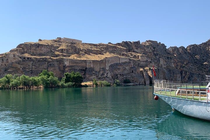 Gaziantep & Halfeti Day Trip from Istanbul — Zeugma Mosaics, Rumkale View & Halfeti Boat Ride photo 4