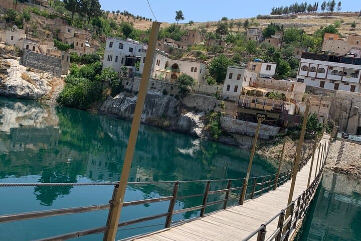 Gaziantep & Halfeti Day Trip from Istanbul — Zeugma Mosaics, Rumkale View & Halfeti Boat Ride photo 6