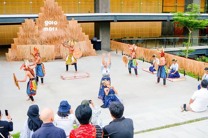 Legend of Golomori Hill: Traditional Dance of West Manggarai at Teno Amphitheater