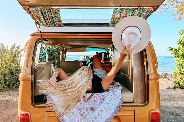 Cruising Oʻahu’s North Shore in a Vintage VW Campervan: Turtle Spotting and Coastal Vibes photo 4