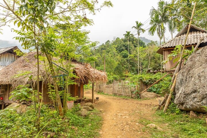 Pu Luong Morning Hike, Bamboo Rafting & Water Wheels: Half-Day Eco Tour photo 4