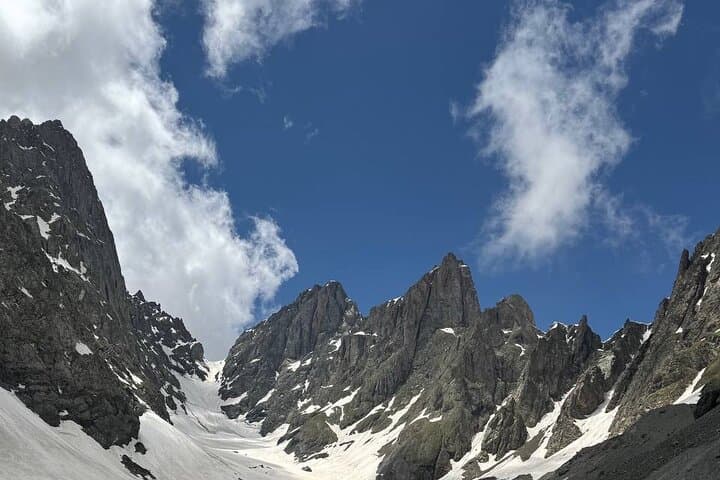 Kazbegi Day Tour from Tbilisi: Gergeti Church, Truso Gorge & Jinvali Lake photo 3