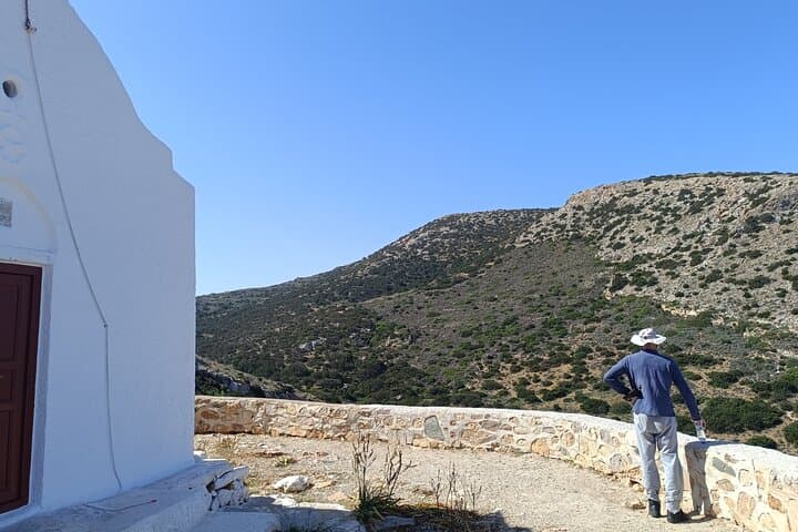 Hike to Saint Stefanos Chapel and Galissas Beach: 5km Syros Coastal Walk