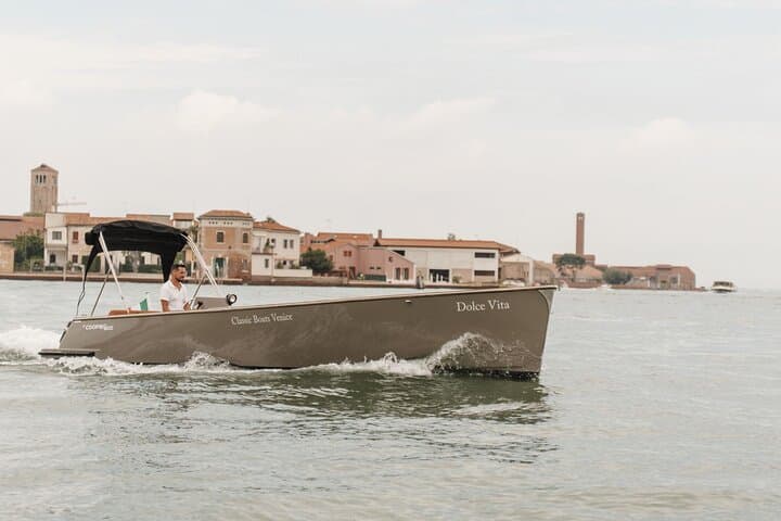 Private Venetian Lagoon Boat Tour to Murano, Burano & Torcello — 4 Hours photo 3
