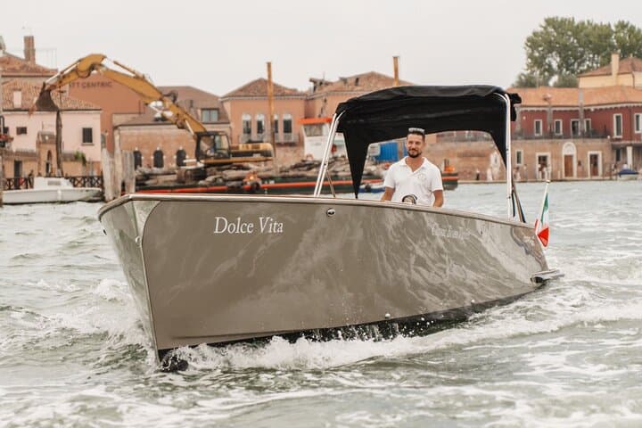 Private Venetian Lagoon Boat Tour to Murano, Burano & Torcello — 4 Hours photo 4