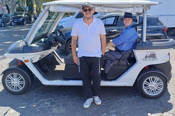 Discover Rome’s Hidden Gems by Golf Cart — Trastevere, Janiculum & Underground Churches photo 4