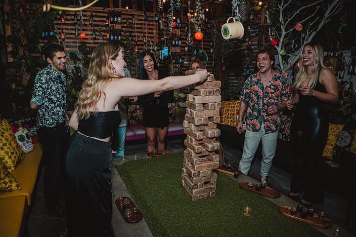 San José Exclusive Pub Crawl: Skip-the-Line Drinks and Club Entry photo 5