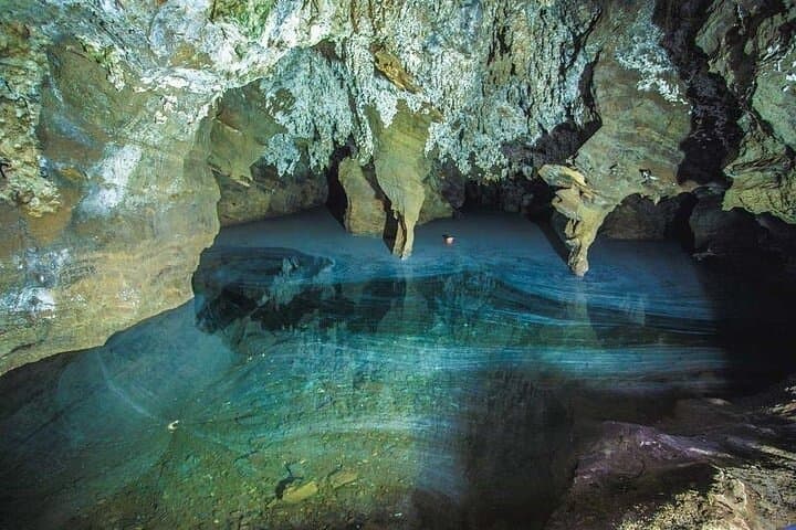 Cradle of Humankind Tour: Sterkfontein Caves & Maropeng Visitor Centre