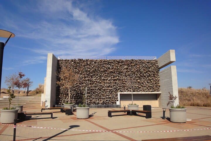 Cradle of Humankind Tour: Sterkfontein Caves & Maropeng Visitor Centre photo 6