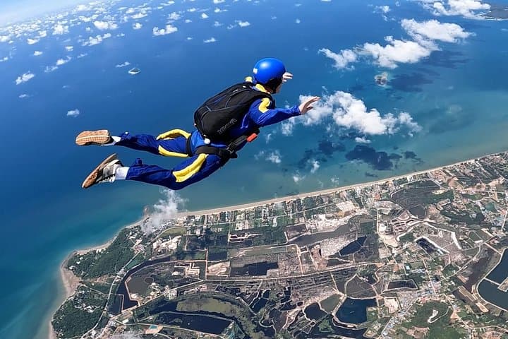 Tandem Skydive Near Pattaya: 13,000-Foot Jump Over the Gulf of Thailand