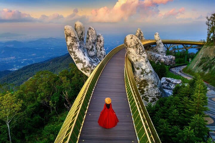 Sun World Ba Na Hills: Golden Bridge & Record Cable Car Experience