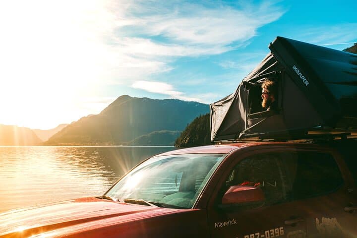 Vancouver Island Fall Adventure: Grizzly Bears, High Tea & Coastal Lodges