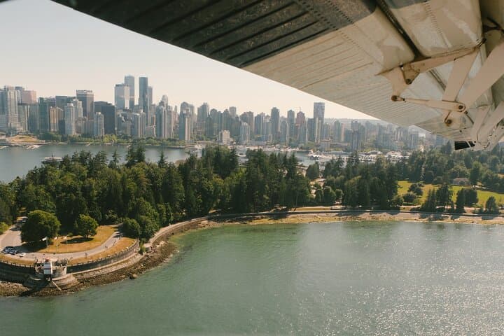 Vancouver Panorama Seaplane Tour & Capilano Suspension Bridge Park Experience photo 4