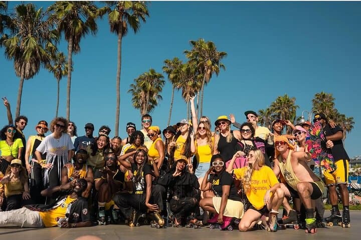 Venice Beach Boardwalk Roller Skating Tour — Skate the Ocean Front Walk with Locals photo 5