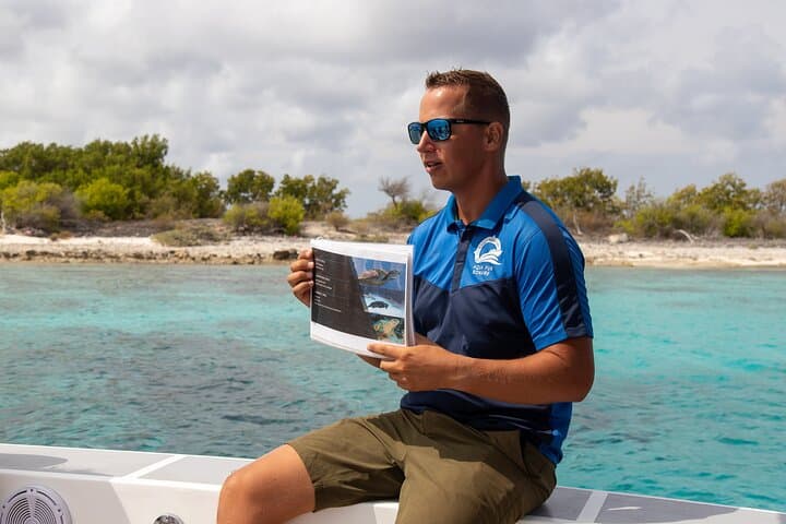 Private Boat Rental in Bonaire: Captain-Led Snorkel Cruise to Klein Bonaire photo 2
