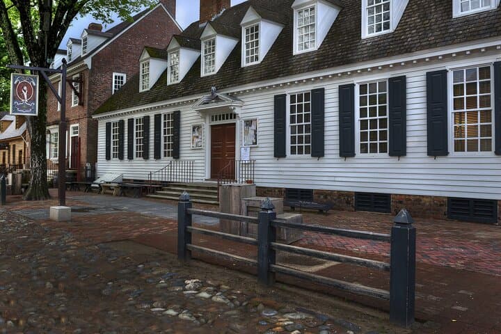 Williamsburg Ghosts Self-Guided Audio Walking Tour — Haunted Colonial Williamsburg photo 6