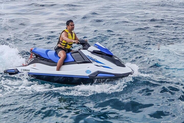 Cebu Thrill Ride Duo: Jetski and Parasailing Adventure in Mactan photo 3