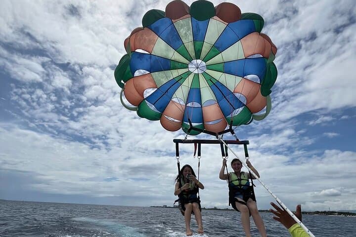 Cebu Thrill Ride Duo: Jetski and Parasailing Adventure in Mactan photo 5