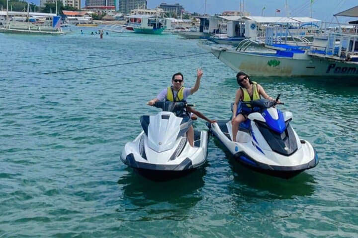 Cebu Thrill Ride Duo: Jetski and Parasailing Adventure in Mactan photo 6