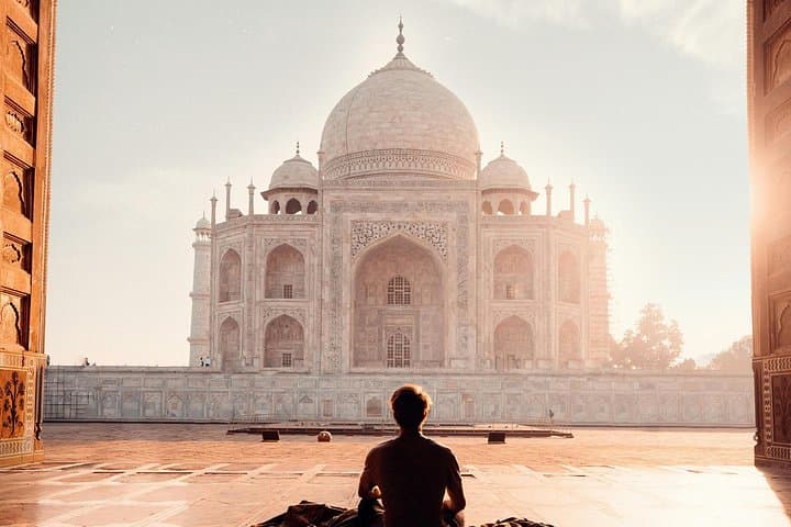 3-Day Delhi-Agra-Jaipur Tour from Guwahati: Flight, Taj Mahal Sunrise & Amber Fort