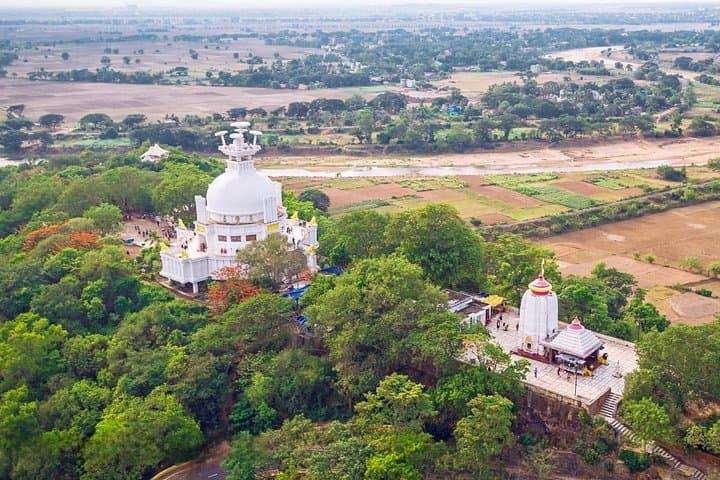 Bhubaneshwar to Bhitarkanika & Similipal: 5-Day Wildlife and Heritage Expedition photo 2