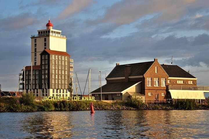 Harderwijk Pirate Treasure Hunt: Self-Guided Walking Quest Through the Old Harbor