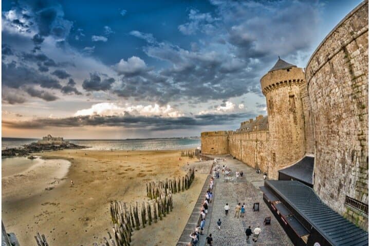 Mont-Saint-Michel Day Trip from Paris — Luxury 10‑Hour Private Tour photo 2