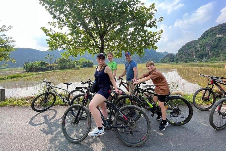 Luxury Day Tour: Hoa Lu, Trang An & Mua Cave from Hanoi photo 3